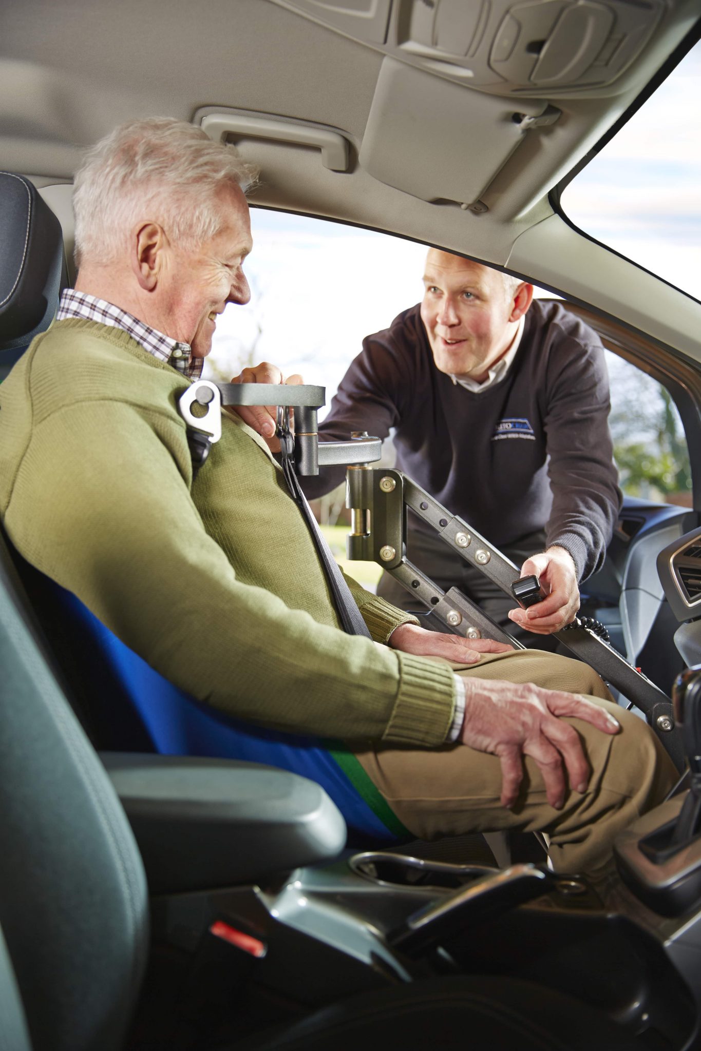 autochair car/scooter hoists DSL Mobility